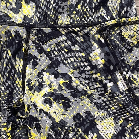 Sweaty Betty Power Pocket Workout Leggings In Citrus Green Snake Print- XS - Picture 8 of 12